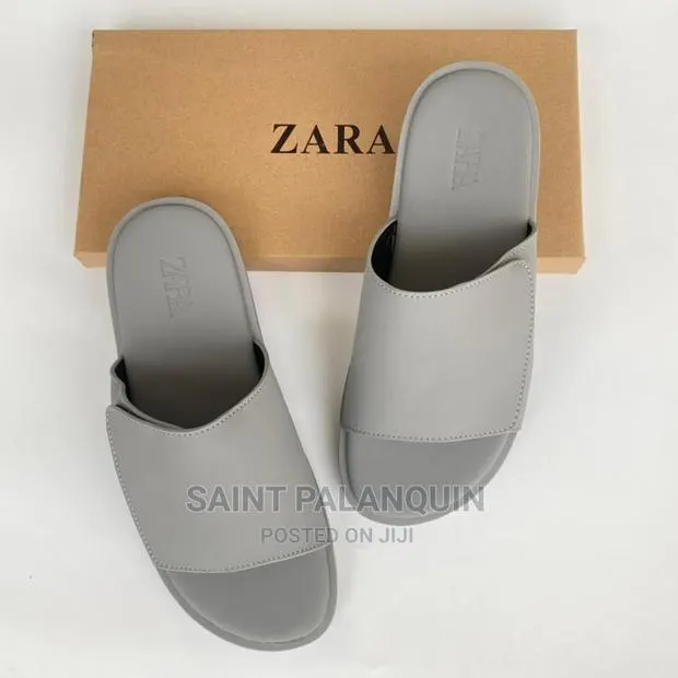 Zara Slides · Photo 1