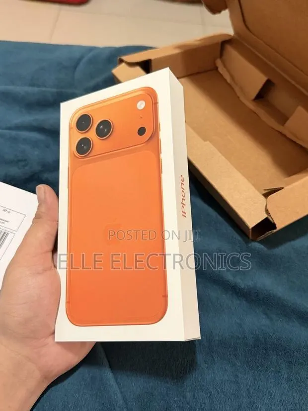 New Apple iPhone 17 Pro Max 1 TB Orange · Photo 1