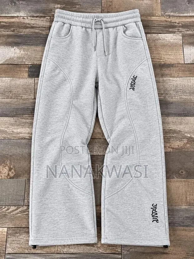 Store Joggers · Photo 1