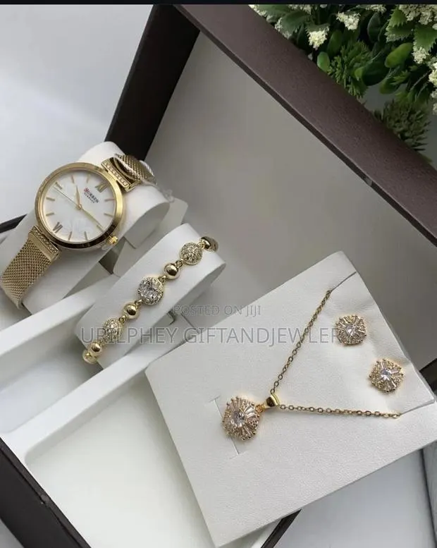 Female Jewelry Gift Set · Photo 1