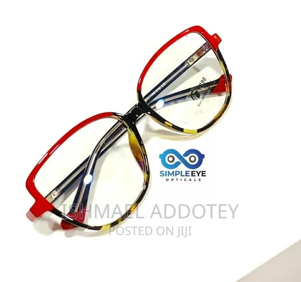 Frame/Spectacle · Photo 1