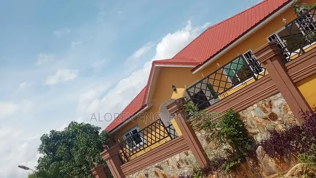3bdrm House in Self Compound, Oyarifa for rent · Photo 1