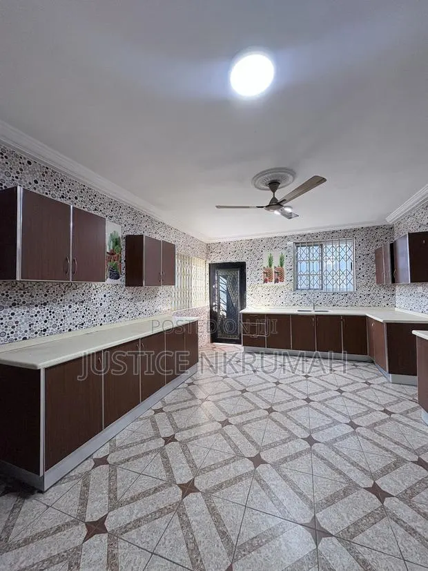 4bdrm Apartment in Mr. Justice Estate, Bortiano for rent · Photo 1