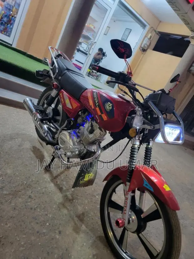 Royal RY125 2022 Red · Photo 1