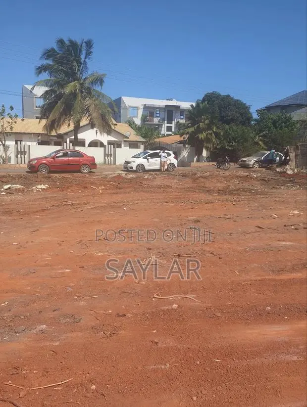 5 Plots Comm18 Few Minutes From the Main Road TDC , for Sale · Photo 1