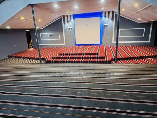 Industrial Carpet With Strip Designs for Church Auditorium · Photo 1