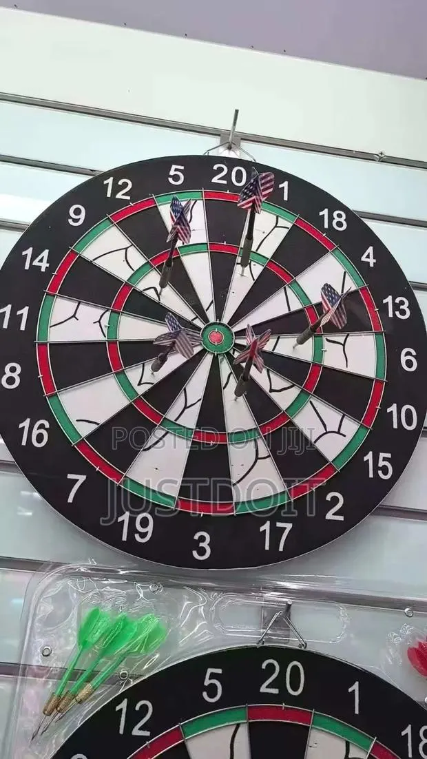 Party Dart Board Game (6 Darts) · Photo 1
