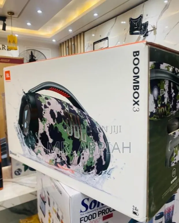 Wireless Portable Bluetooth JBL Boombox 3 · Photo 1
