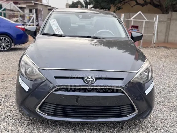 Toyota Yaris iA 1.5 FWD 2016 Gray
