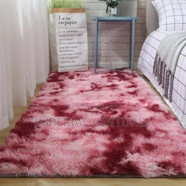 Fluffy Carpets 
200*300cm · Photo 1