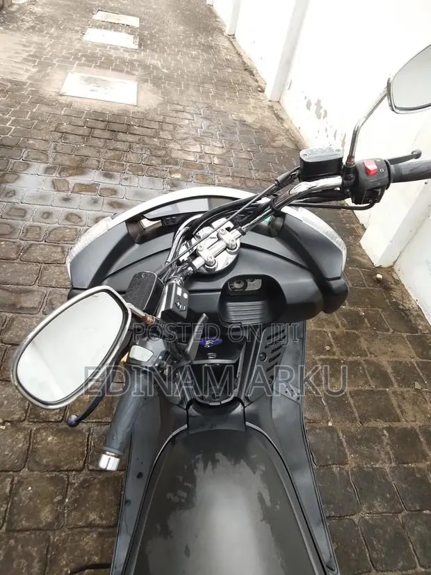 Yamaha Majesty 2016 Black · Photo 3