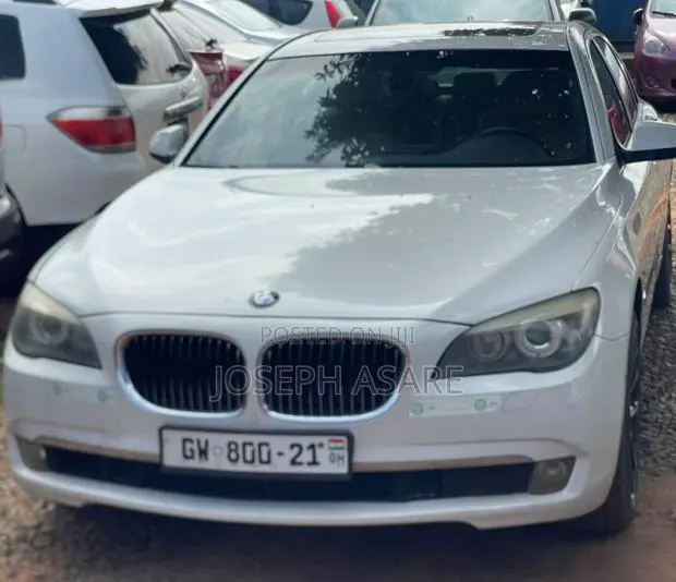 BMW 7 Series 730Li 2011 · Photo 1