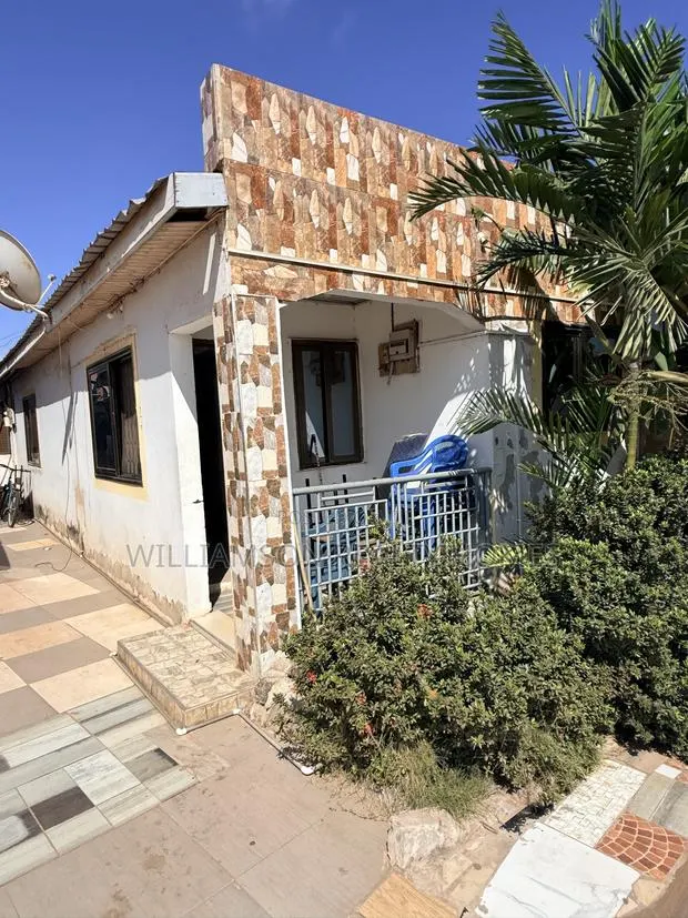 1bdrm Apartment in Baatsonaa Total Area, Spintex for rent · Photo 1