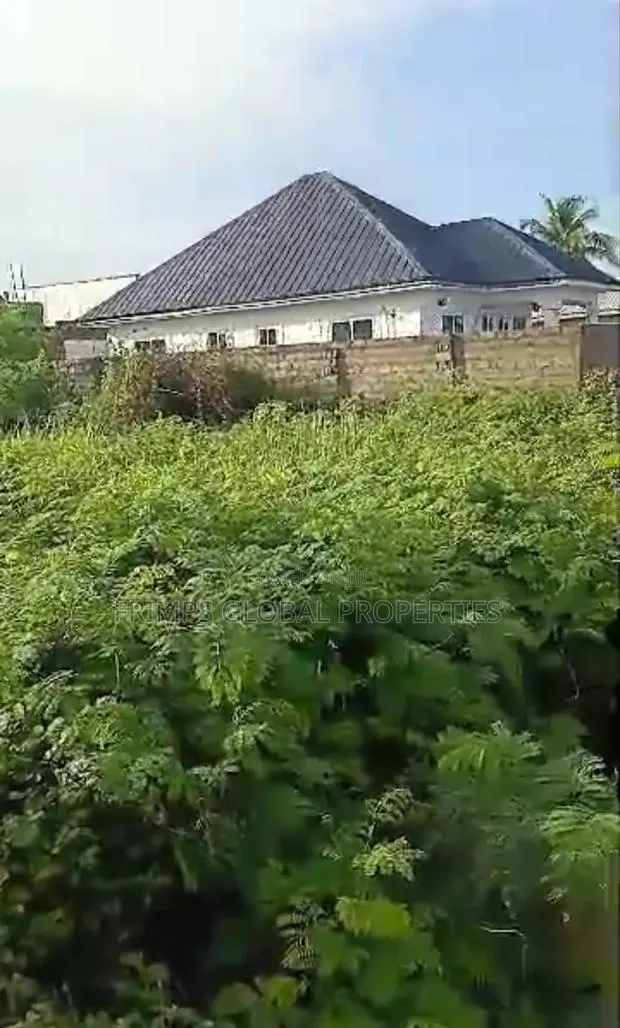 Plot of Land at Ablekuma Odumase for Sale · Photo 1