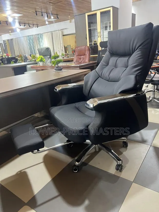 Executive / Modern Office Chair · Photo 1