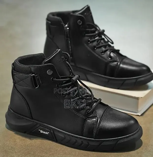 Fashion Boots · Photo 1