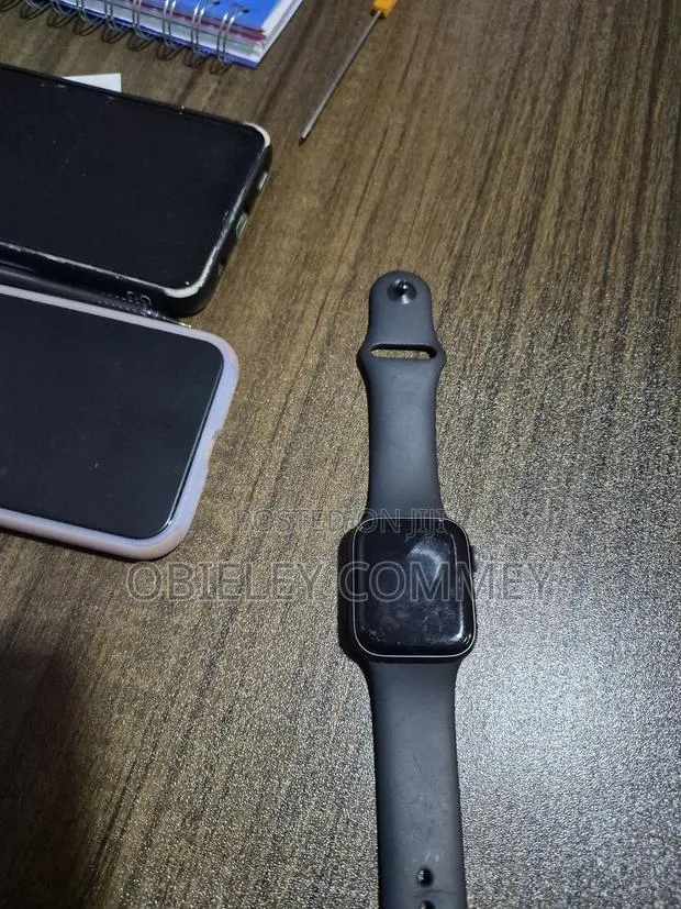 Iwatch Series 5 · Photo 1