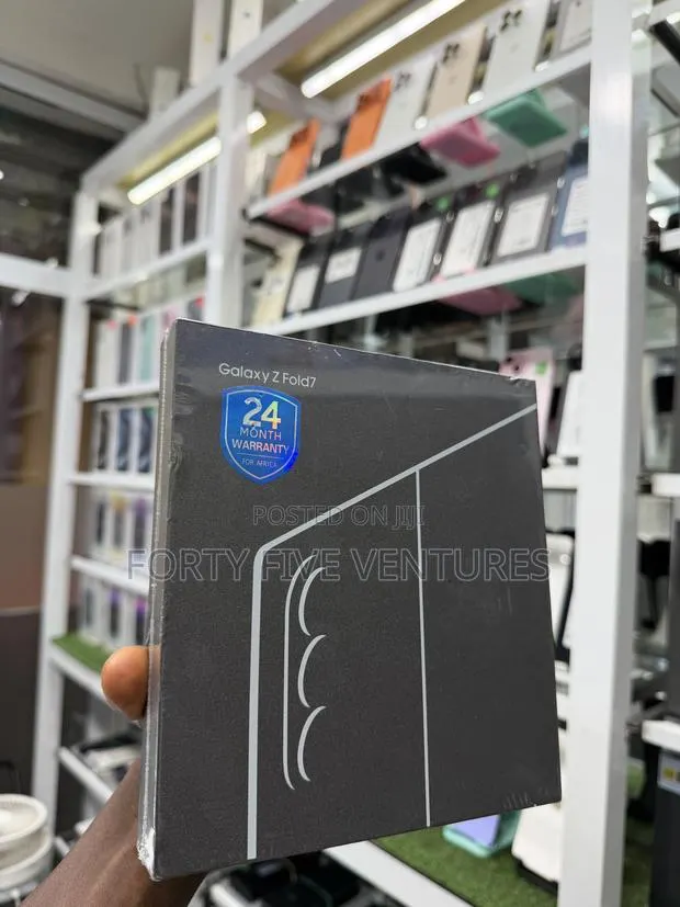New Samsung Galaxy Z Fold7 512 GB Black · Photo 1