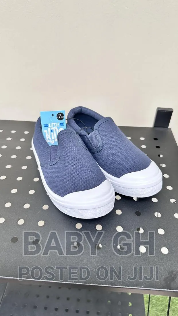 Blue Denim Unisex Sneakers · Photo 2