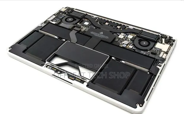 MacBook Pro, iPhone & Apple Devices Repair · Photo 2