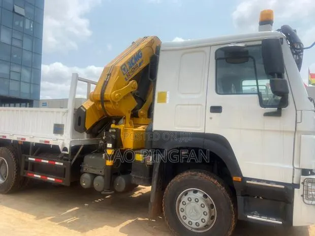 Truck Crane · Photo 1
