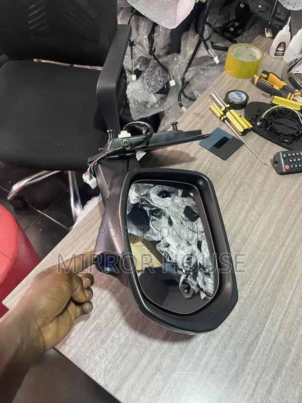 Honda CRV 2012-2016 Side Mirror With Camera · Photo 1