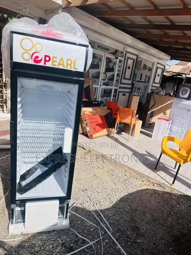 Available Now Display Fridge Pearl PVC-316 · Photo 1