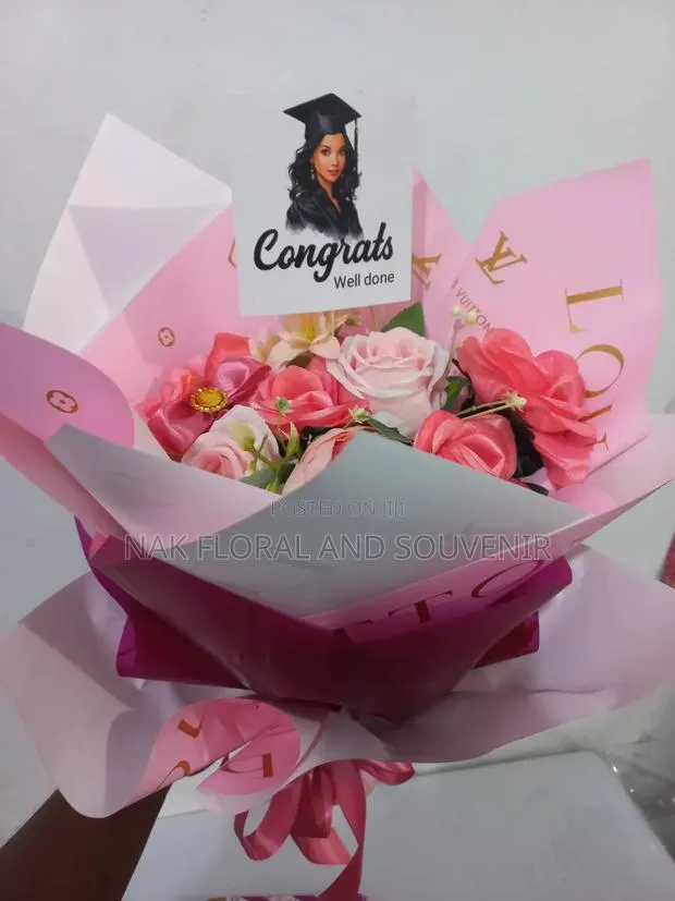Flower Bouquet for Graduation · Photo 8
