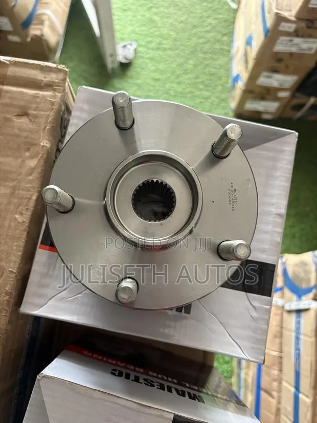 Toyota RAV4, Corolla, Verso, Avensis Front Wheel Hub (26 Teeth) · Photo 1