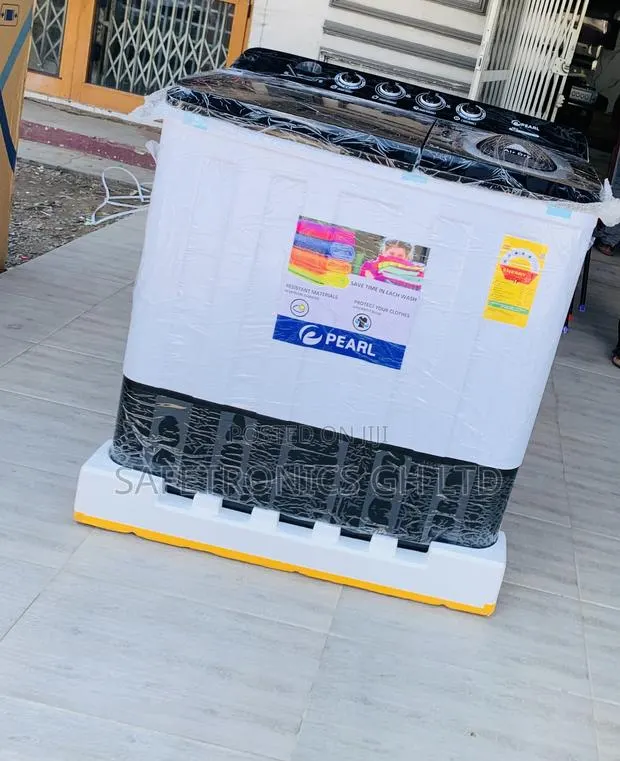 Valuable Pearl Semiautomatic 18kg WM TopLod Twintub Washer · Photo 1