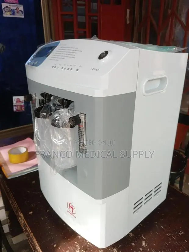Oxygen Concentrator (With 2 Bottle) · Photo 1