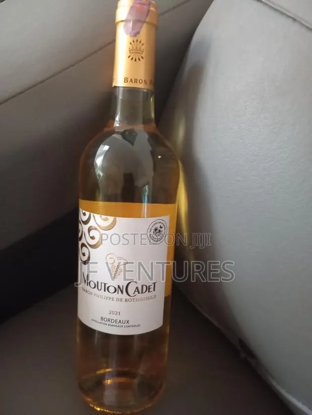 Mouton Cadet · Photo 1