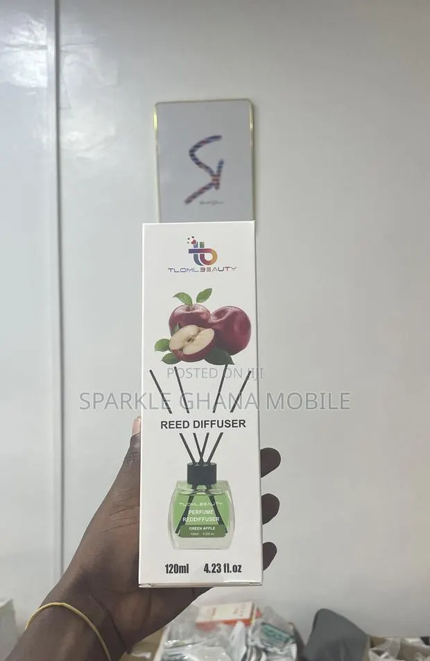 Reed Air Diffuser (Apple) · Photo 1
