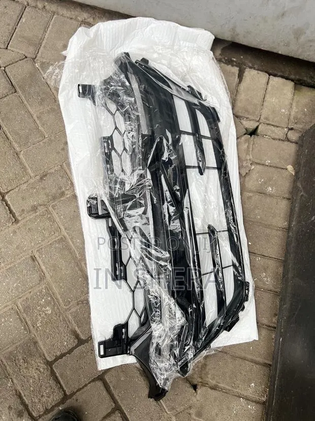 Honda Account Bumped Grill 2018 2019 2020 · Photo 1