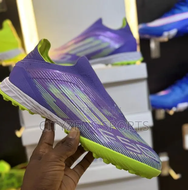 Adidas Gym/Astroturf Boot · Photo 1