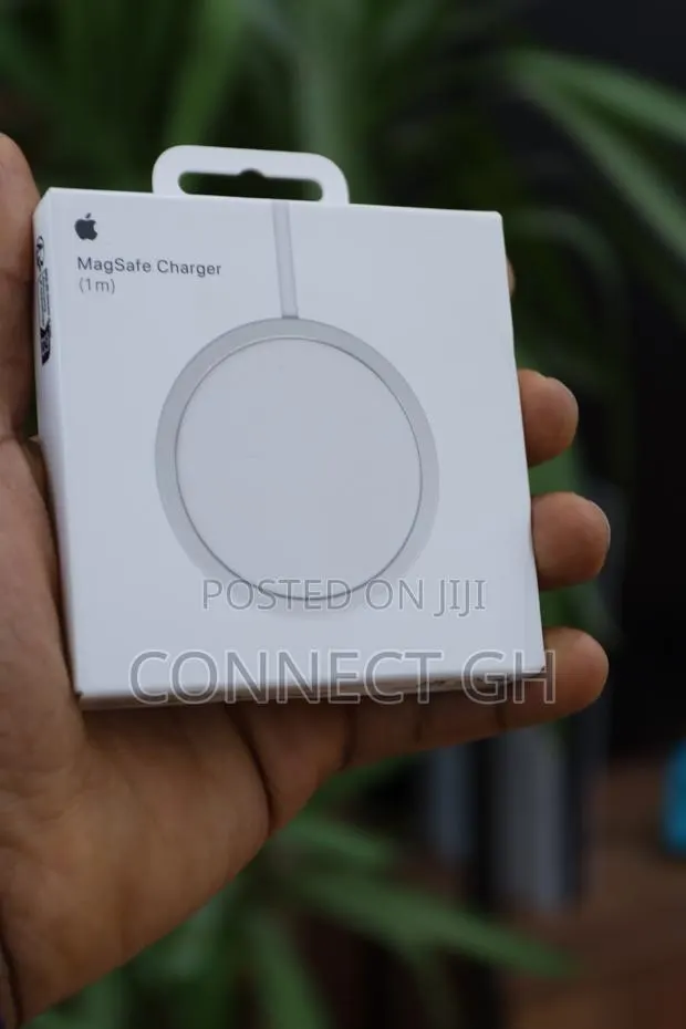 Apple - MagSafe iPhone Charger - White · Photo 1