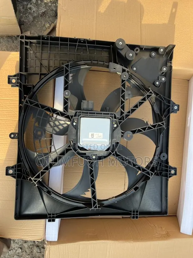 Toyota Tacoma 2023 2024 2025 2026 Fan · Photo 1