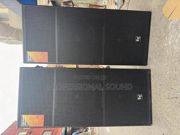Electro-Voice (Ev) Ds215 Dual 15-Inch Full-Range Passive Pa Speakers. · Photo 1