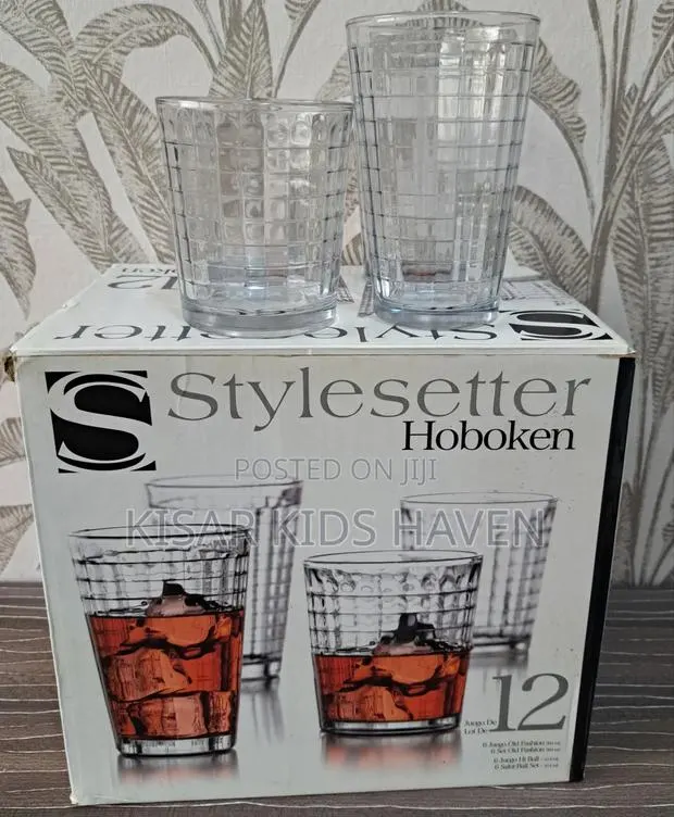12 Pieces Glass Ware ( Reduced to Clear ) · Photo 1