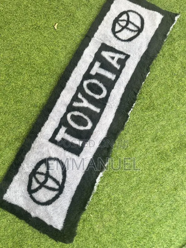 Dashboard Cover or Mat · Photo 1