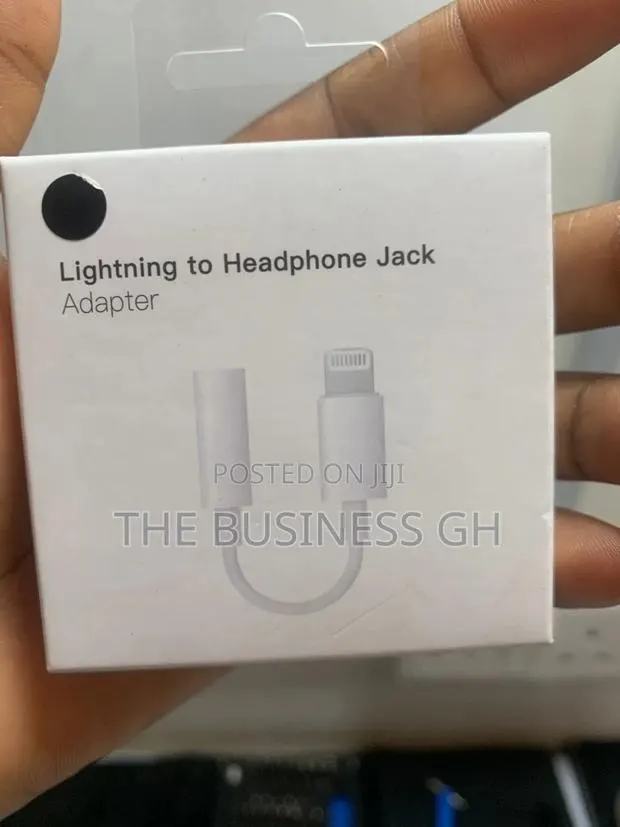 Apple Lightning to Headphone Jack · Photo 1