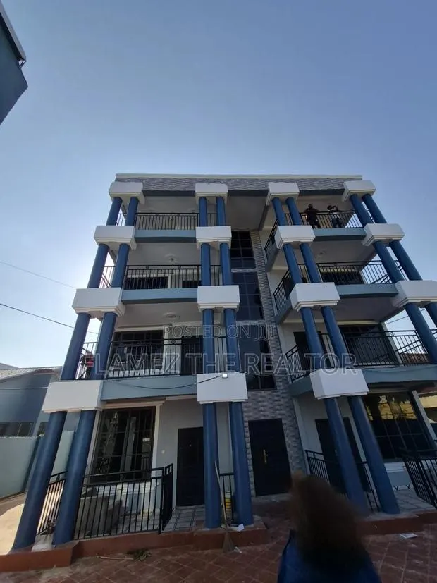 2bdrm Apartment in Franco Estate, Pokuase for rent · Photo 1