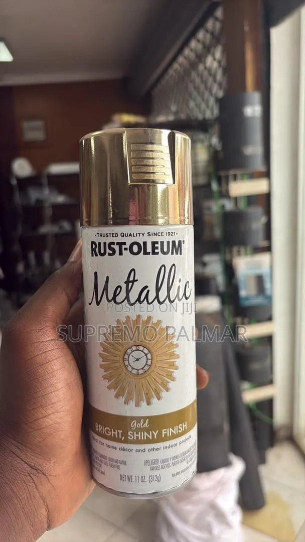 Metallic Gold Spray Paint - Brilliant Decorative Metallic Finish · Photo 1
