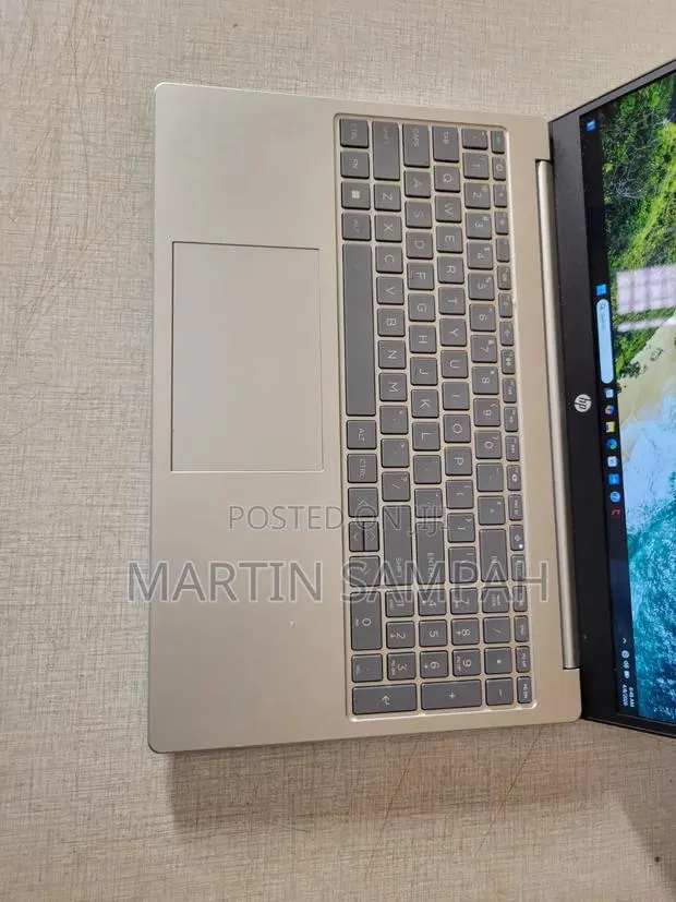 Laptop HP 15-fd1020ns 16GB Intel Core i7 SSD 512GB · Photo 1