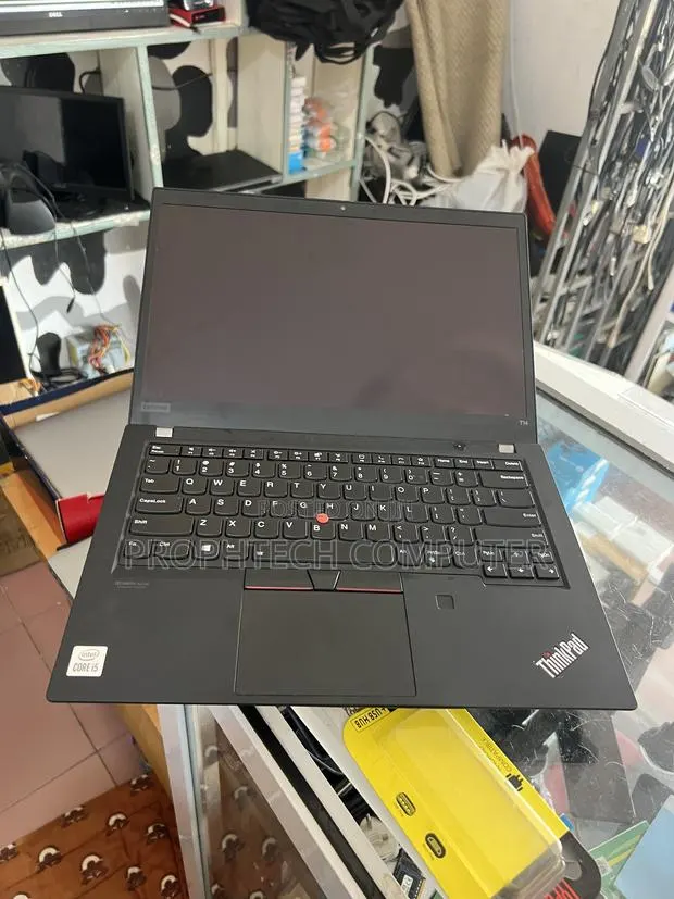 Laptop Lenovo ThinkPad T14 8GB Intel Core i5 SSD 256GB · Photo 1