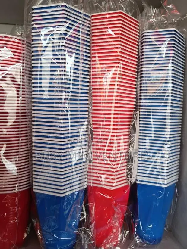 Square Disposable Cups · Photo 1