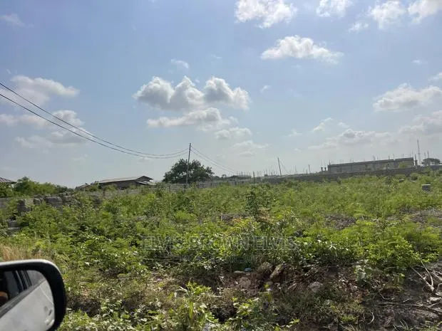 Do You Want to Buy a Genuine Land at Legon Hills · Photo 1