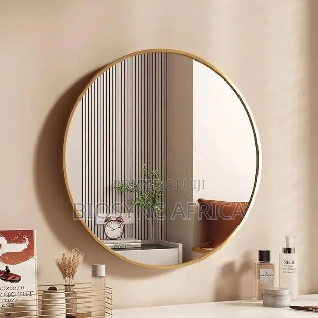 Round Bathroom Mirror ( 60cm X 60cm) · Photo 1
