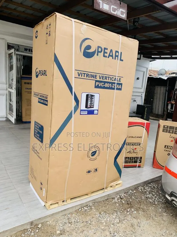 Purchase the New Display Fridge Pearl 690L Black · Photo 1