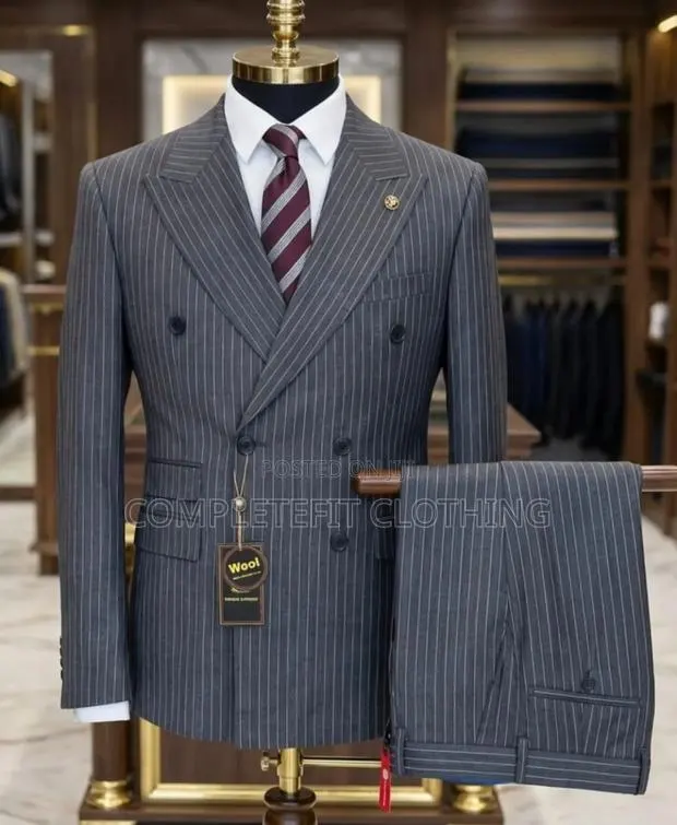 Men's Suit · Photo 1